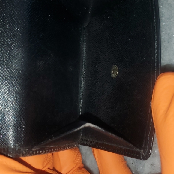 Men's Louis Vuitton Wallet - Picture 12 of 17